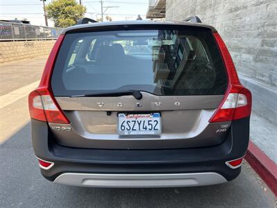 2010 Volvo XC70 3.2   - Photo 4 - Tarzana, CA 91356