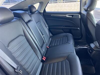2016 Ford Fusion Energi SE Luxury   - Photo 15 - Tarzana, CA 91356