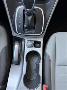 2016 Ford C-MAX Hybrid SE   - Photo 21 - Tarzana, CA 91356