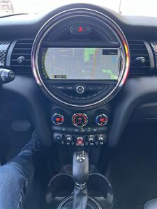 2014 MINI Hardtop Cooper S   - Photo 18 - Tarzana, CA 91356