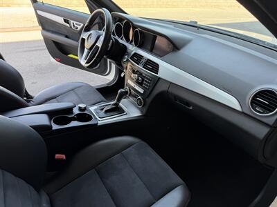 2014 Mercedes-Benz C 250 Sport - Photo 15 - Tarzana, CA 91356