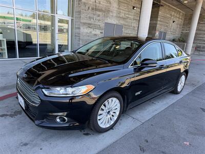 2016 Ford Fusion Energi SE Luxury - Photo 2 - Tarzana, CA 91356