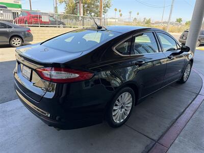 2016 Ford Fusion Energi SE Luxury - Photo 6 - Tarzana, CA 91356