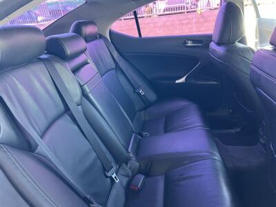 2010 Lexus IS 250   - Photo 13 - Tarzana, CA 91356