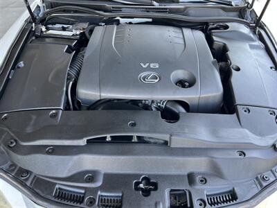 2010 Lexus IS 250   - Photo 16 - Tarzana, CA 91356