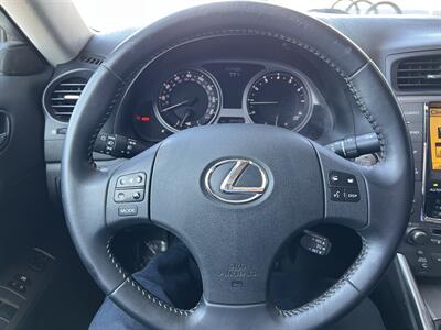 2010 Lexus IS 250   - Photo 17 - Tarzana, CA 91356