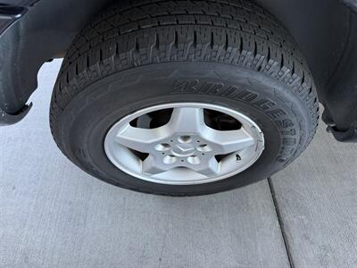 2001 Mercedes-Benz ML 320 Classic   - Photo 10 - Tarzana, CA 91356