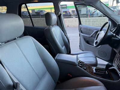 2001 Mercedes-Benz ML 320 Classic   - Photo 18 - Tarzana, CA 91356