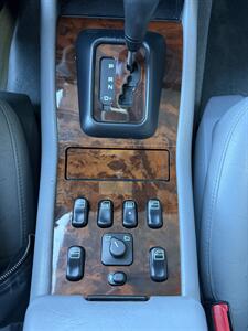 2001 Mercedes-Benz ML 320 Classic   - Photo 22 - Tarzana, CA 91356