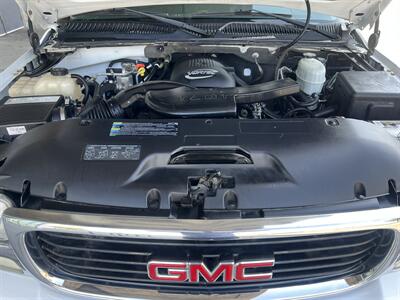 2005 GMC Yukon SLT   - Photo 22 - Tarzana, CA 91356
