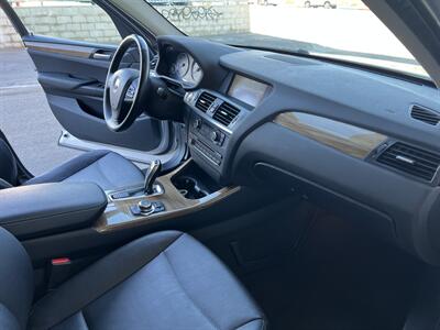 2011 BMW X3 xDrive28i   - Photo 10 - Tarzana, CA 91356