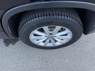2017 Volkswagen Tiguan 2.0T Wolfsburg Edition   - Photo 10 - Tarzana, CA 91356