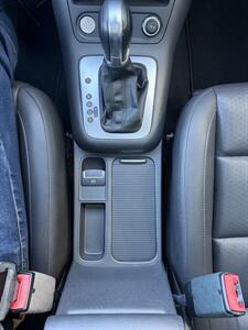 2017 Volkswagen Tiguan 2.0T Wolfsburg Edition   - Photo 23 - Tarzana, CA 91356