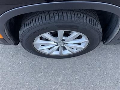 2017 Volkswagen Tiguan 2.0T Wolfsburg Edition   - Photo 9 - Tarzana, CA 91356