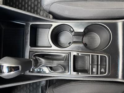 2017 Hyundai TUCSON SE Plus - Photo 23 - Tarzana, CA 91356