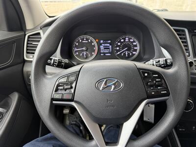 2017 Hyundai TUCSON SE Plus - Photo 20 - Tarzana, CA 91356