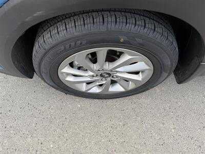 2017 Hyundai TUCSON SE Plus - Photo 9 - Tarzana, CA 91356