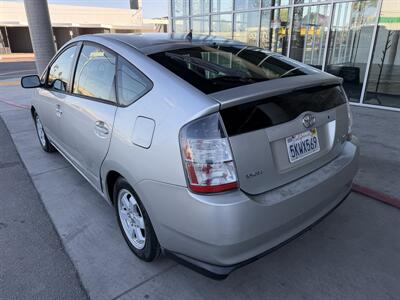 2005 Toyota Prius - Photo 4 - Tarzana, CA 91356
