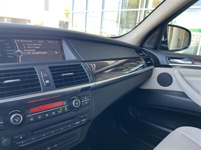 2013 BMW X5 xDrive35i Premium   - Photo 17 - Tarzana, CA 91356