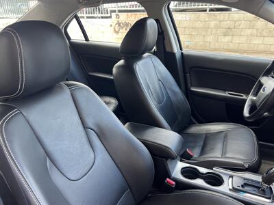 2010 Ford Fusion SEL   - Photo 13 - Tarzana, CA 91356