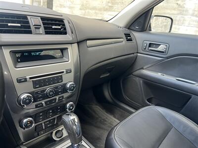 2010 Ford Fusion SEL   - Photo 14 - Tarzana, CA 91356