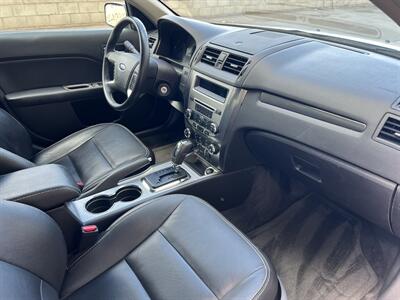 2010 Ford Fusion SEL   - Photo 12 - Tarzana, CA 91356