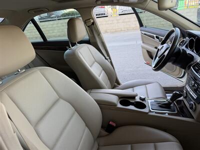 2012 Mercedes-Benz C 250 Sport - Photo 17 - Tarzana, CA 91356