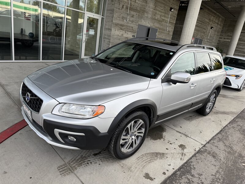 2015 Volvo XC70 Premier's photo