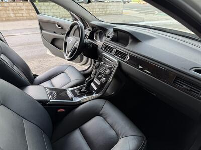 2015 Volvo XC70 T5 Drive-E Premier   - Photo 16 - Tarzana, CA 91356