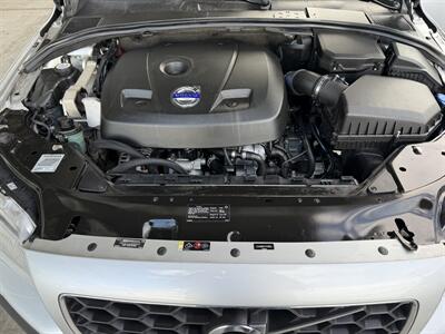 2015 Volvo XC70 T5 Drive-E Premier   - Photo 19 - Tarzana, CA 91356