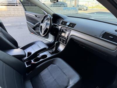 2014 Volkswagen Passat 1.8T SE PZEV   - Photo 17 - Tarzana, CA 91356