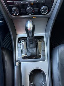 2014 Volkswagen Passat 1.8T SE PZEV   - Photo 23 - Tarzana, CA 91356