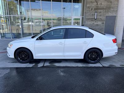 2015 Volkswagen Jetta TDI S   - Photo 2 - Tarzana, CA 91356