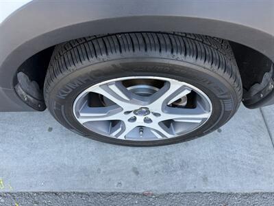 2013 Volvo XC70 T6 Platinum - Photo 10 - Tarzana, CA 91356