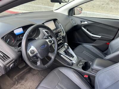 2013 Ford Focus SE   - Photo 9 - Tarzana, CA 91356