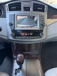 2012 Toyota Avalon Limited   - Photo 26 - Tarzana, CA 91356