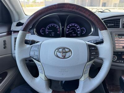 2012 Toyota Avalon Limited   - Photo 22 - Tarzana, CA 91356