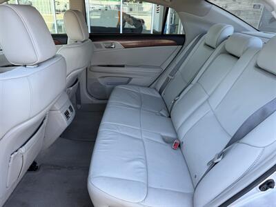 2012 Toyota Avalon Limited   - Photo 14 - Tarzana, CA 91356