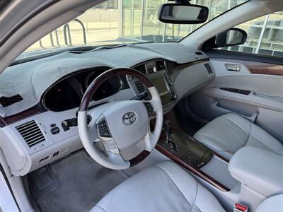 2012 Toyota Avalon Limited   - Photo 11 - Tarzana, CA 91356