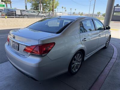 2012 Toyota Avalon Limited   - Photo 6 - Tarzana, CA 91356