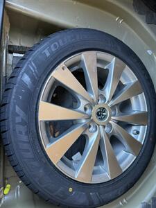 2012 Toyota Avalon Limited   - Photo 16 - Tarzana, CA 91356