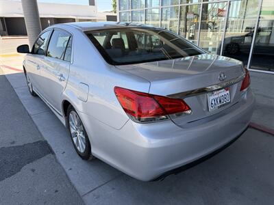 2012 Toyota Avalon Limited   - Photo 4 - Tarzana, CA 91356