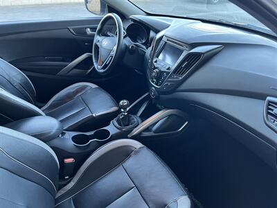 2015 Hyundai VELOSTER Turbo   - Photo 13 - Tarzana, CA 91356