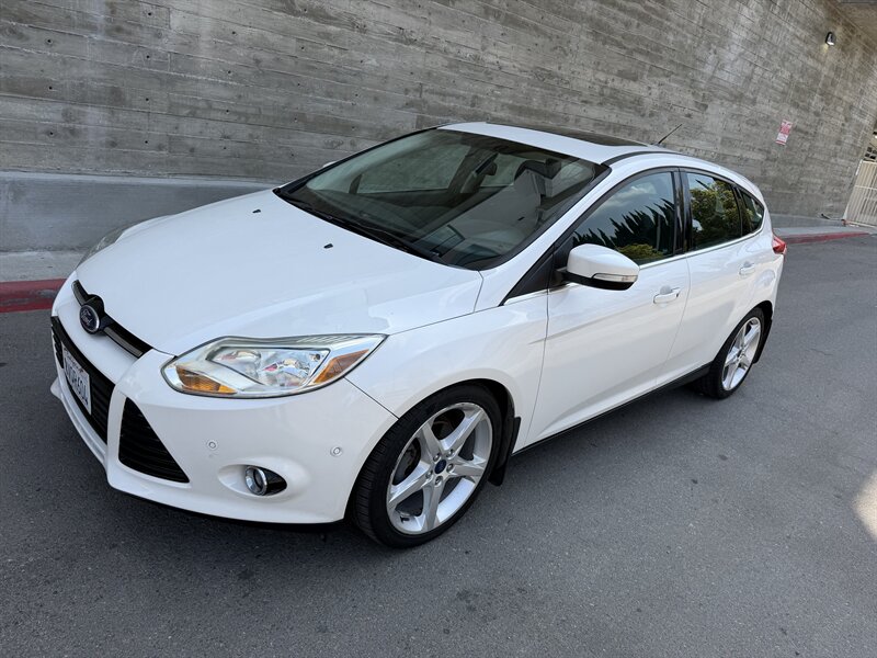 2013 Ford Focus Titanium   - Photo 1 - Tarzana, CA 91356