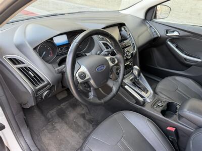2013 Ford Focus Titanium   - Photo 11 - Tarzana, CA 91356