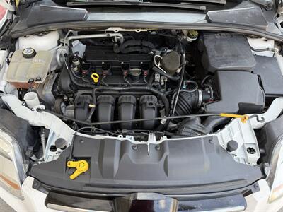 2013 Ford Focus Titanium   - Photo 19 - Tarzana, CA 91356