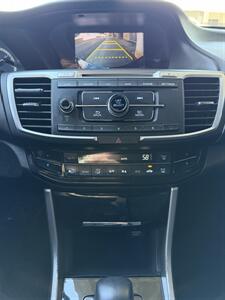 2017 Honda Accord LX   - Photo 21 - Tarzana, CA 91356