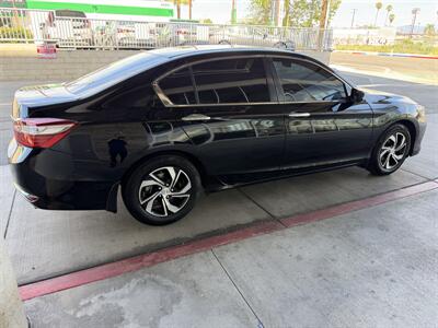 2017 Honda Accord LX   - Photo 6 - Tarzana, CA 91356