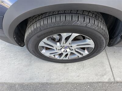 2015 Volvo XC70 T5 Drive-E Platinum   - Photo 9 - Tarzana, CA 91356