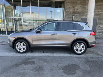 2011 Porsche Cayenne S   - Photo 2 - Tarzana, CA 91356